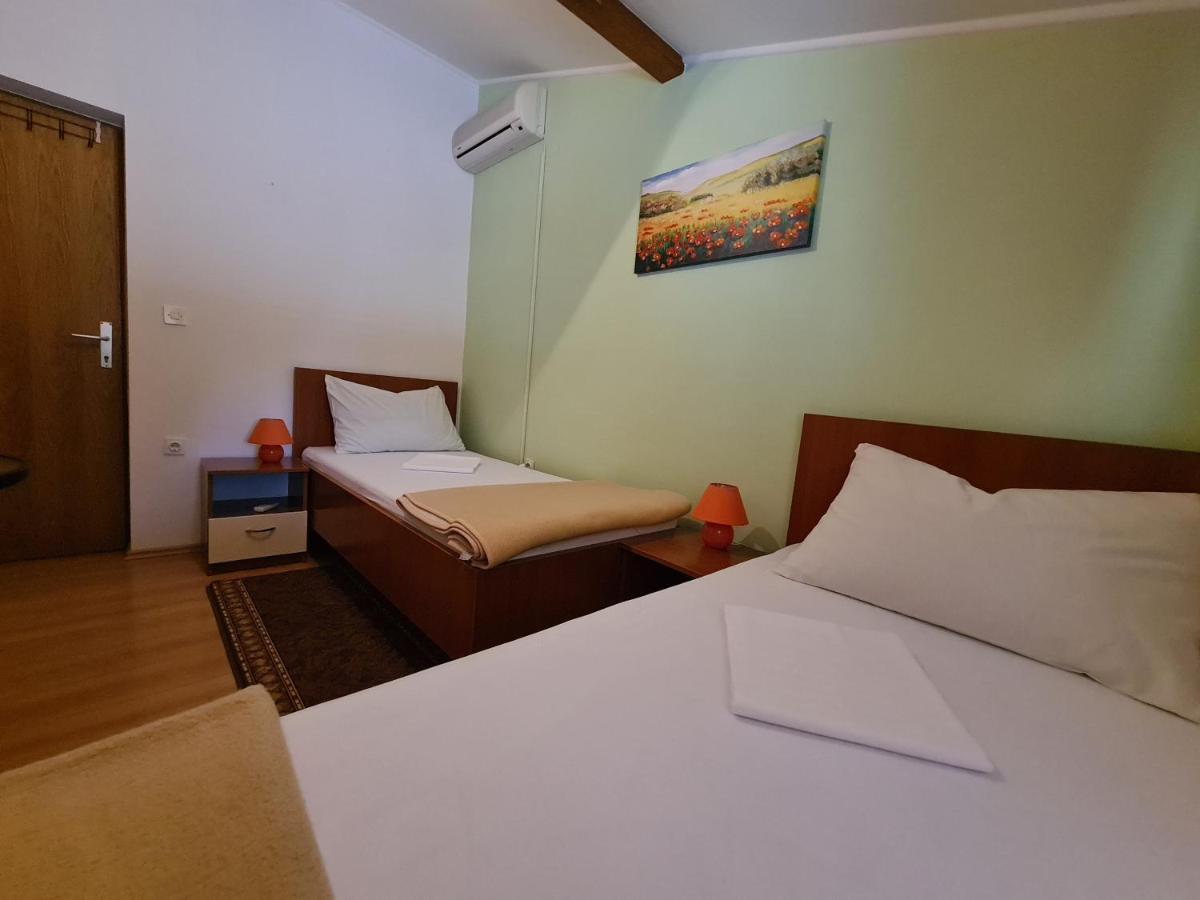 Camp Krka Ξενοδοχείο Lozovac Εξωτερικό φωτογραφία